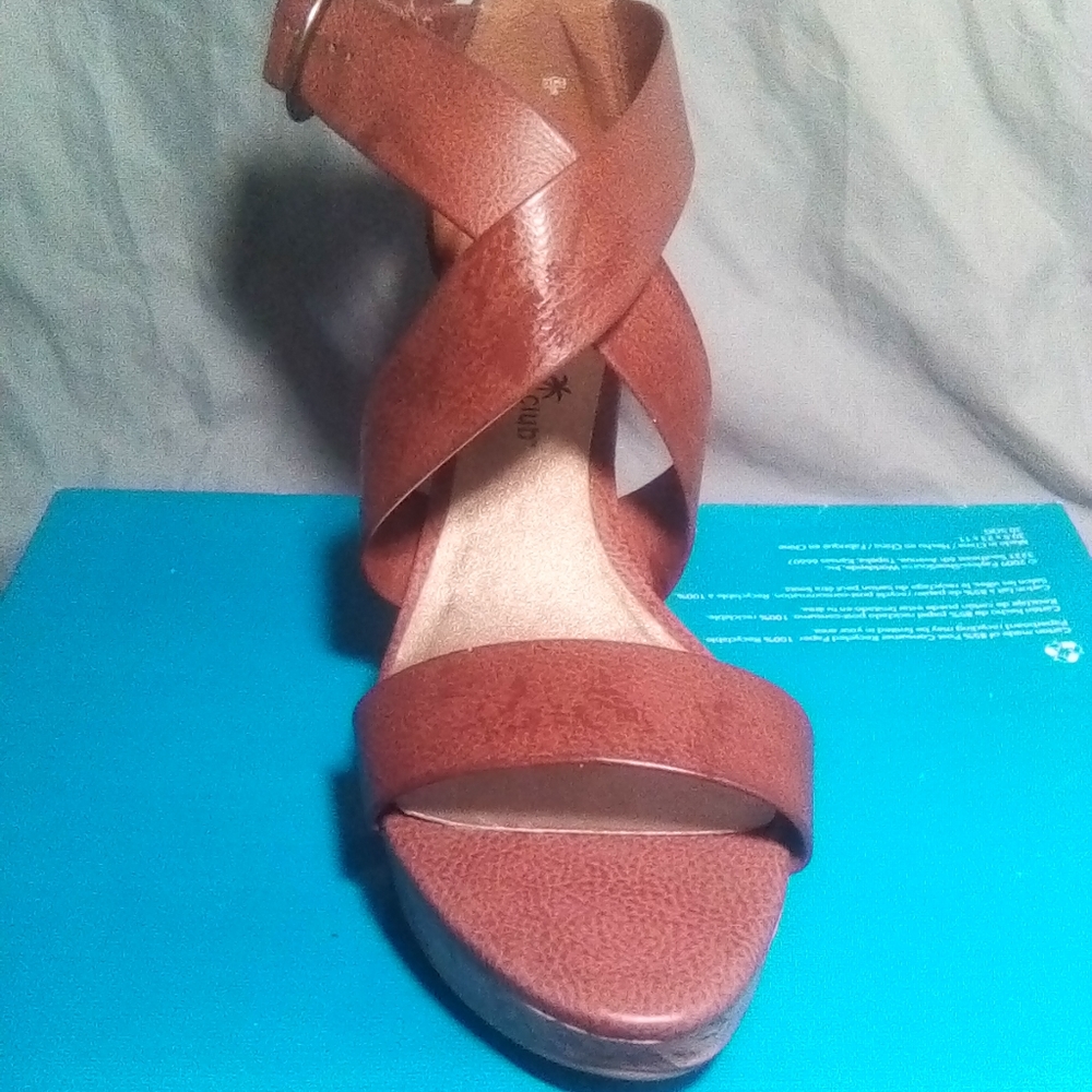 Lot of 2 Pair of Montego Bay Chunky Wedge Sandals Tan Black  Size 8